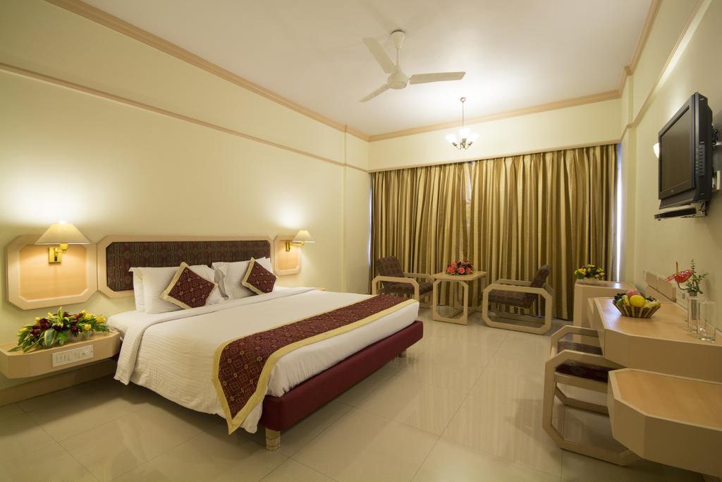 Dolphin Hotel Visakhapatnam Exteriör bild