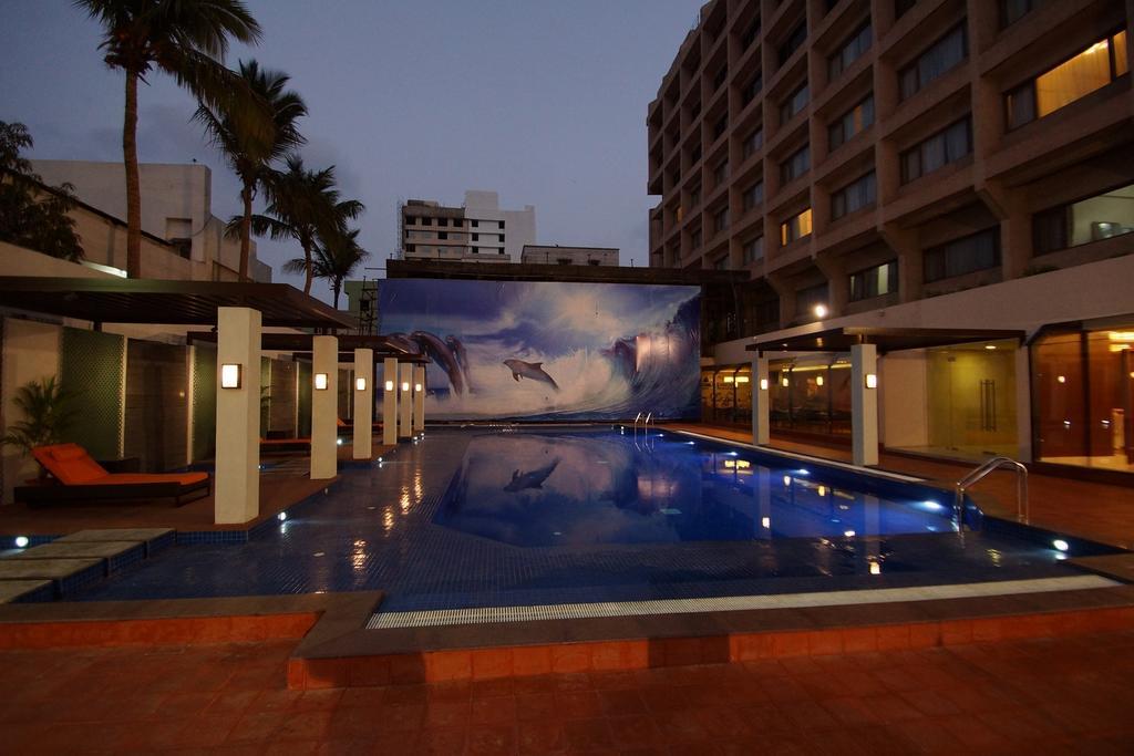 Dolphin Hotel Visakhapatnam Exteriör bild