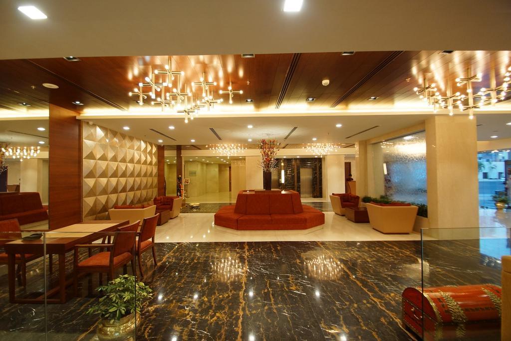 Dolphin Hotel Visakhapatnam Exteriör bild