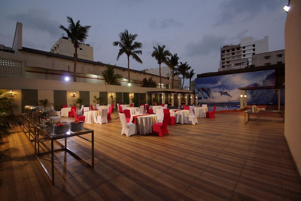 Dolphin Hotel Visakhapatnam Exteriör bild
