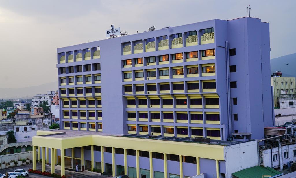 Dolphin Hotel Visakhapatnam Exteriör bild