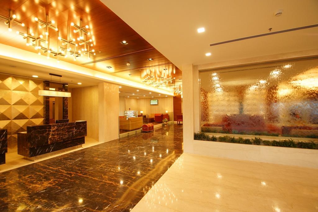 Dolphin Hotel Visakhapatnam Exteriör bild