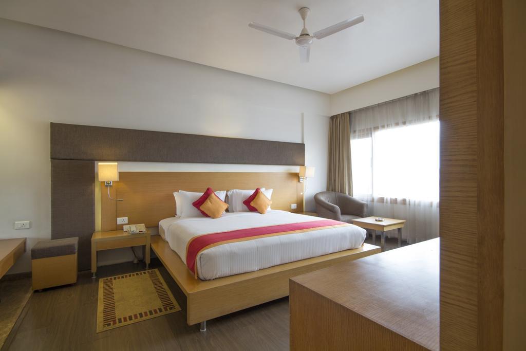 Dolphin Hotel Visakhapatnam Rum bild